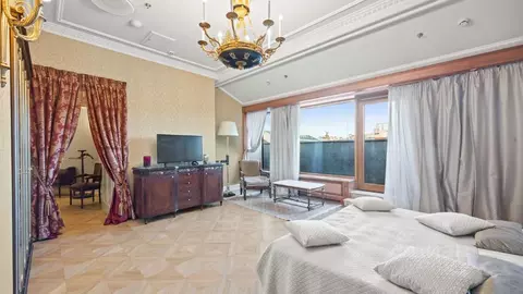 Офис в Санкт-Петербург Невский просп., 15 (100 м)