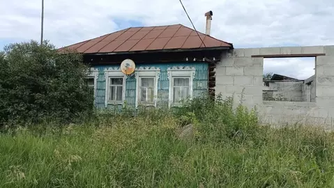 Дом в Свердловская область, Каменский муниципальный округ, д. Часовая ...