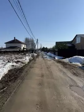 Участок в Ярославская область, Ярославский муниципальный округ, д. Бор ...