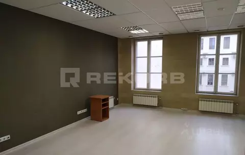 Офис в Санкт-Петербург Невский просп., 10 (92 м)