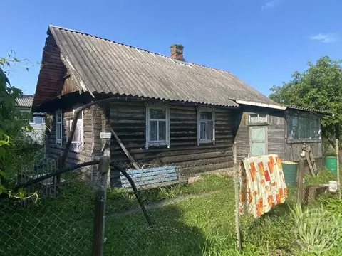 Дом в Ленинградская область, Лужский район, Волошовское с/пос, д. ...