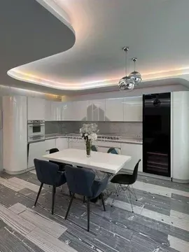 2-к кв. Санкт-Петербург Полтавский проезд, 2 (94.0 м)