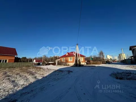 Участок в Тюменская область, Тюмень ул. Воеводы Барятинского (14.0 ...