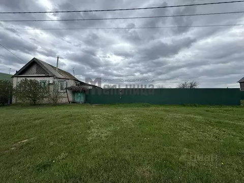 Дом в Волгоградская область, Волгоград Село Песчанка тер., ул. ...