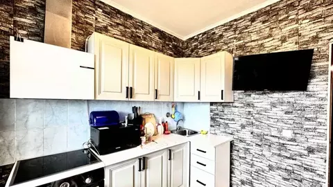 2-к кв. Саха (Якутия), Нерюнгри Чурапчинская ул., 24/4 (65.1 м)