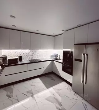 6-к кв. Волгоградская область, Волгоград Ангарская ул., 69/2 (230.0 м)