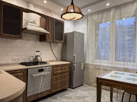 2-к кв. Москва Ленинский просп., 75/9 (76.0 м)