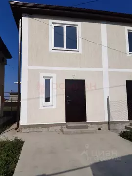 Дом в Ростовская область, Мясниковский район, с. Чалтырь  (70 м)