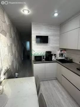 3-комнатная квартира: Тобольск, 7-й микрорайон, 7 (59.3 м)