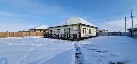 Дом в Иркутская область, Иркутский муниципальный округ, с. Хомутово ...