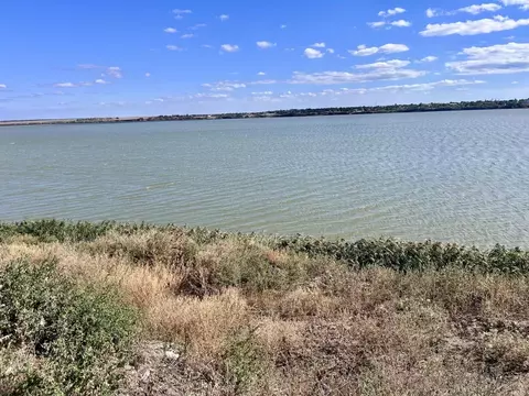 Дом в Ростовская область, Неклиновский район, Натальевское с/пос, ...