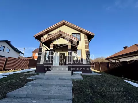 Дом в Калужская область, Калуга городской округ, д. Желыбино ул. ...