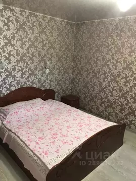 Дом в Крым, Черноморский район, Оленевское с/пос, с. Оленевка ул. ...