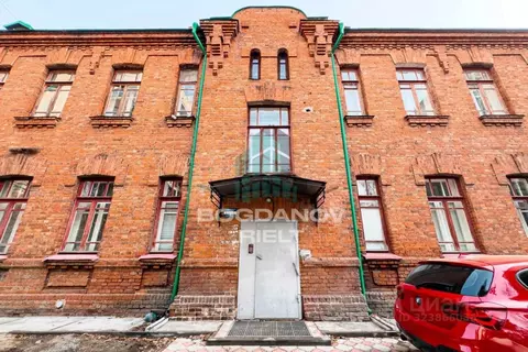 2-к кв. Омская область, Омск Спартаковская ул., 10 (71.9 м)