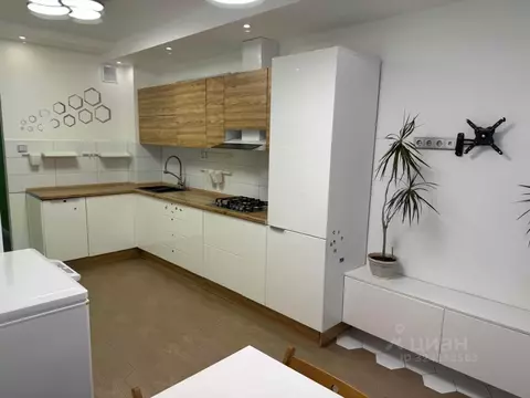 2-к кв. Саха (Якутия), Якутск 203-й мкр, 26 (75.0 м)