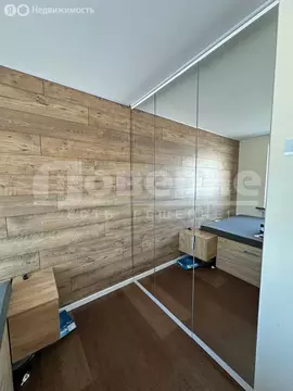 2-комнатная квартира: Омск, Иртышская набережная, 14 (45.8 м)