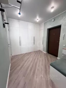 Студия Тюменская область, Тюмень ул. Тимофея Чаркова, 83 (38.2 м)