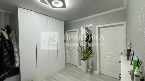 Продается 3-комнатная квартира