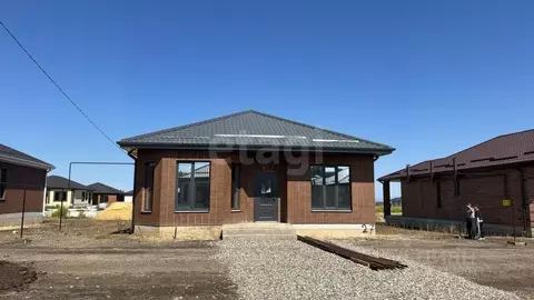 Дом в Ставропольский край, Михайловск Шпаковский район, ул. Андрея ...