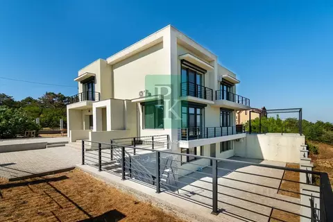 Дом в Севастополь Балаклавский муниципальный округ, Импульс ТСН, 71 ...