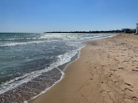Дом в Крым, Евпатория городской округ, Заозерное пгт ул. Аллея Дружбы, ...