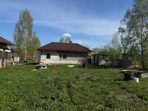 Дом в Омская область, Омский район муниципальный округ, пос. Омский ...