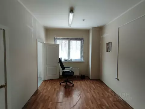 Помещение свободного назначения в Удмуртия, Камбарка ул. Пикалова, 14 ...