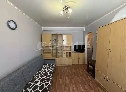 Студия Тюменская область, Тюмень Тарманы мкр, ул. Малышева, 24 (28.6 ...