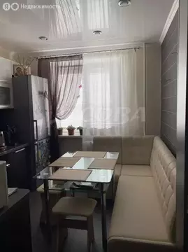 2-комнатная квартира: Тобольск, 9-й микрорайон, 34 (54 м)