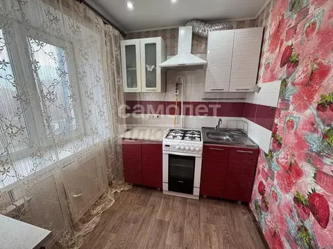 3-к кв. Алтайский край, Бийск ул. Имени Героя Советского Союза ...