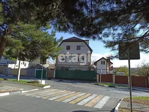 Дом в Краснодарский край, Геленджик  (326 м)