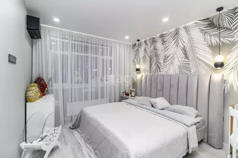 2-к кв. Тюменская область, Тюмень ул. Тимофея Чаркова, 87 (70.0 м)