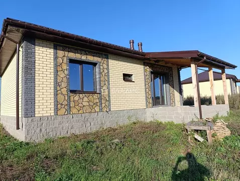 Дом в Белгородская область, Белгородский район, пос. Майский, ...