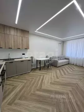 2-к кв. Тюменская область, Тюмень Новгородская ул., 22 (58.0 м)