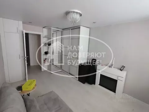 2-к кв. Пермский край, Горнозаводск Горнозаводский район, ул. 30 лет ...