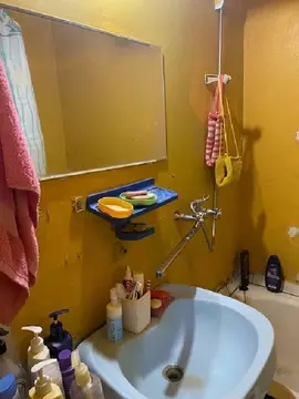 Продается комната в 4-комнатной квартире