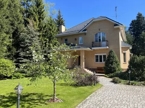 Дом в Московская область, Наро-Фоминский городской округ, д. ...