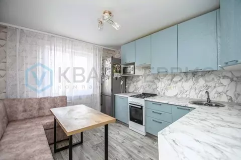 2-к кв. Омская область, Омск Заозерный мкр, ул. Бородина, 4/2 (50.7 м)