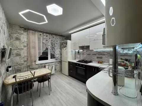 3-к кв. Коми, Сыктывкар Октябрьский просп., 194 (68.3 м)