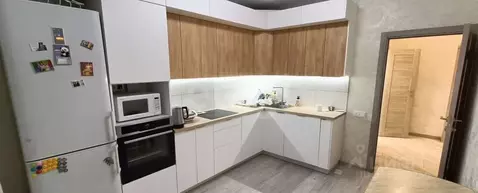 2-к кв. Калужская область, Калуга ул. 65 лет Победы, 41к1 (77.0 м)