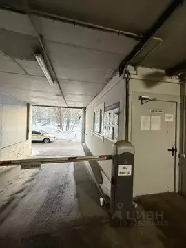 Гараж в Москва ул. Корнейчука, 31 (17 м)
