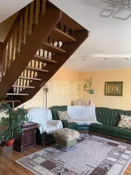 4-к кв. Башкортостан, Уфа ул. Юрия Гагарина, 57/2 (129.1 м)