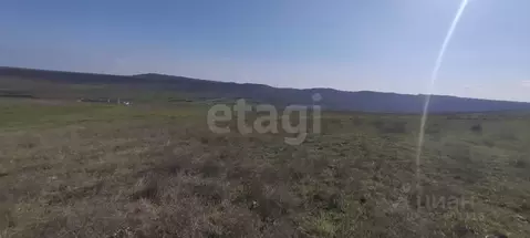 Участок в Крым, Ленинский район, Глазовское с/пос, с. Осовины ул. ...