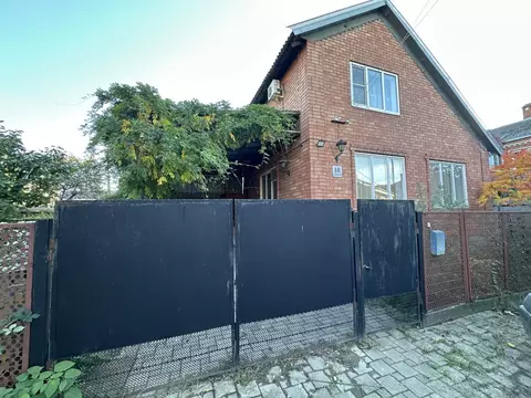 Дом в Краснодарский край, Краснодар Благодатная ул., 18 (142 м)