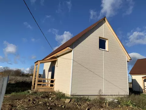 Дом в Ленинградская область, Гатчинский район, д. Холоповицы ул. ...