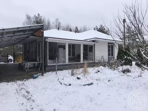 Дом в Ленинградская область, Выборгский район, Рощинское городское ...