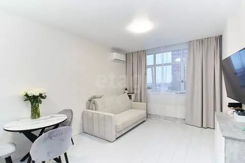 1-к кв. Тюменская область, Тюмень ул. Тимофея Чаркова, 87 (39.1 м)