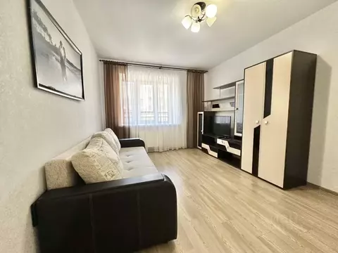 2-к кв. Татарстан, Казань ул. Рауиса Гареева, 100 (60.0 м)