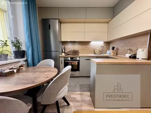 2-комнатная квартира: посёлок Рощино, улица Ленина, 27 (56.9 м)