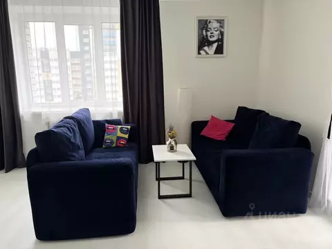 Студия Брянская область, Брянск ул. Горбатова, 33 (33.0 м)